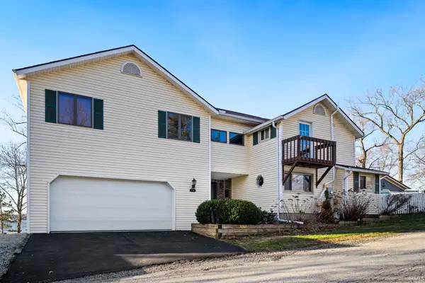 9260 E 430 S, Wolcottville, IN 46795