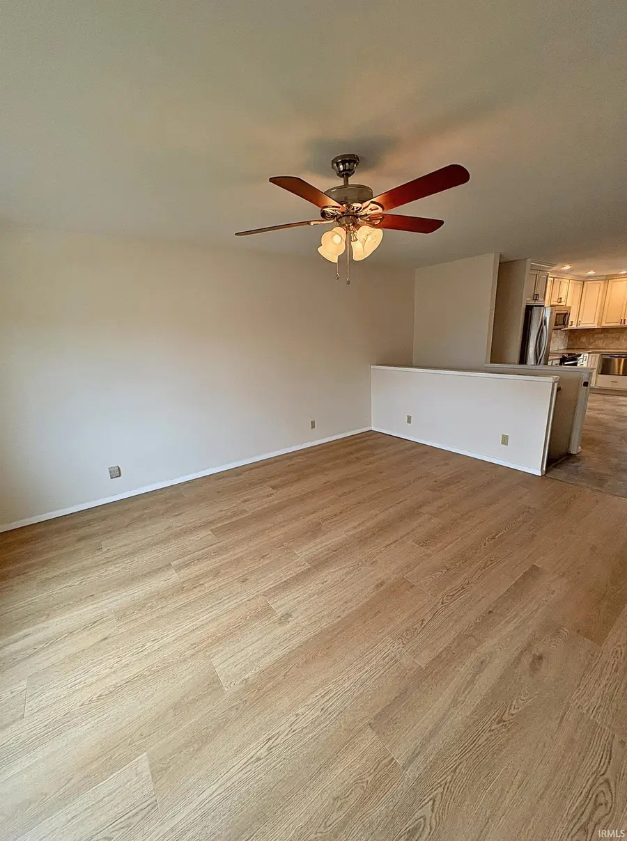 21 Yvonna Street, Leesburg, IN 46538 - #2