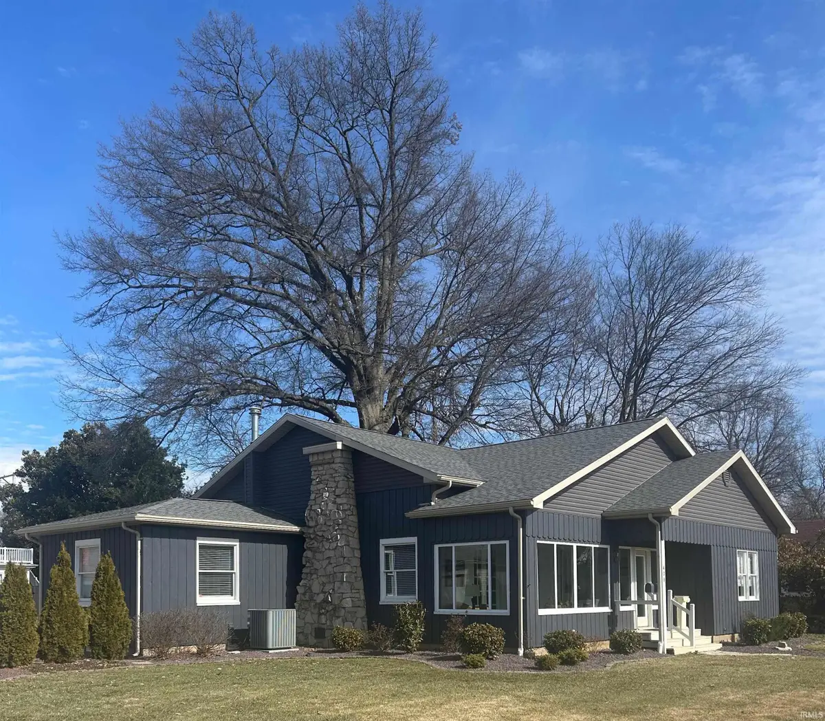 408 W Water Street, Newburgh, IN 47630 - #1