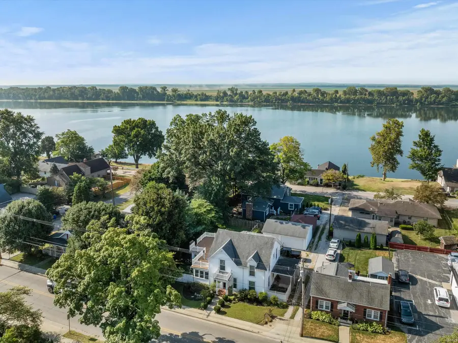 408 W Water Street, Newburgh, IN 47630 - #2