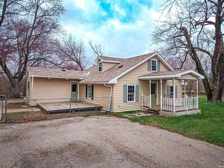 572 W County Rd. 150 S., Petersburg, IN 47567 - #3