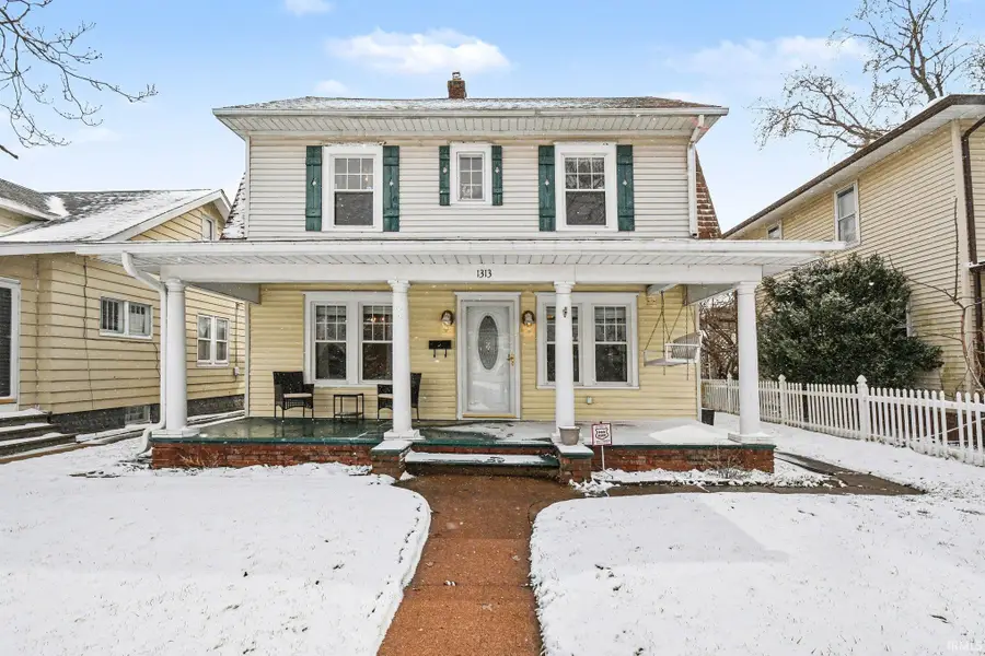 1313 E Mishawaka Avenue, Mishawaka, IN 46544 - #2