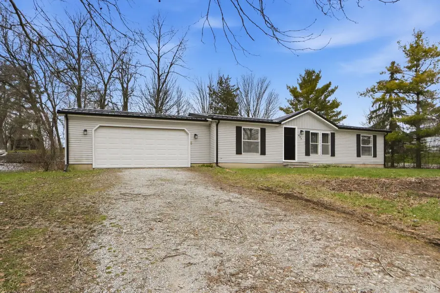 401 S 5th Street, Albion, IN 46701 - #2