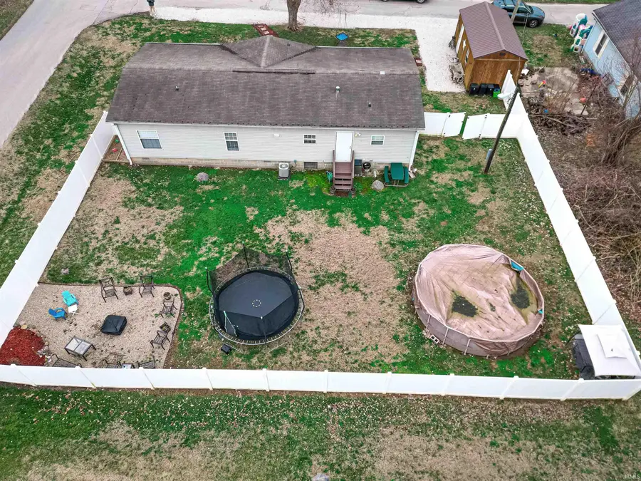 410 E Cedar Street, Petersburg, IN 47567 - #3