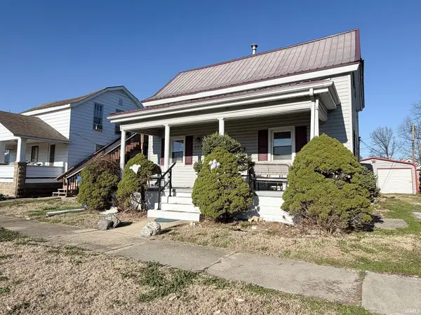 525 N Walnut Street, Mount Carmel, IL 62863