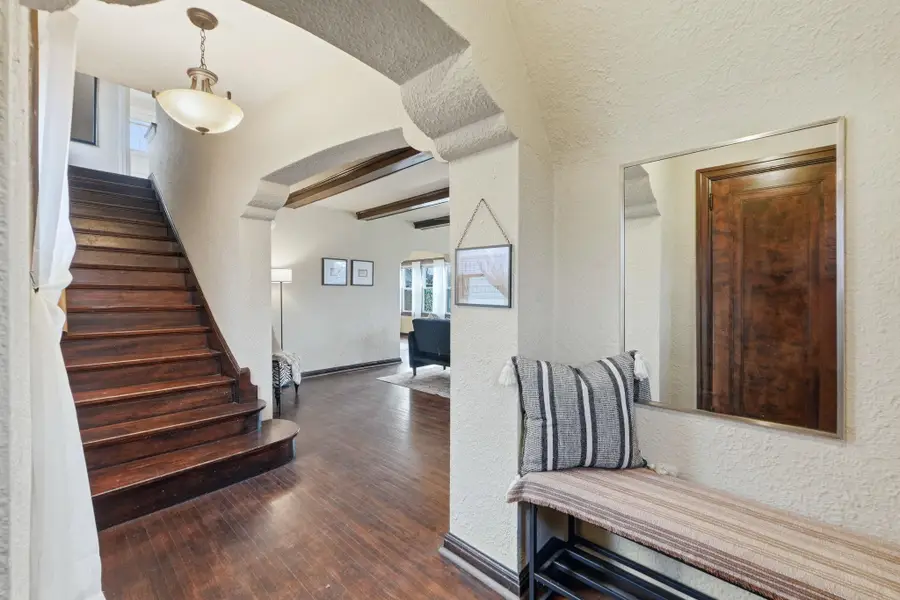 4233 Arlington Avenue, Fort Wayne, IN 46807 - #3