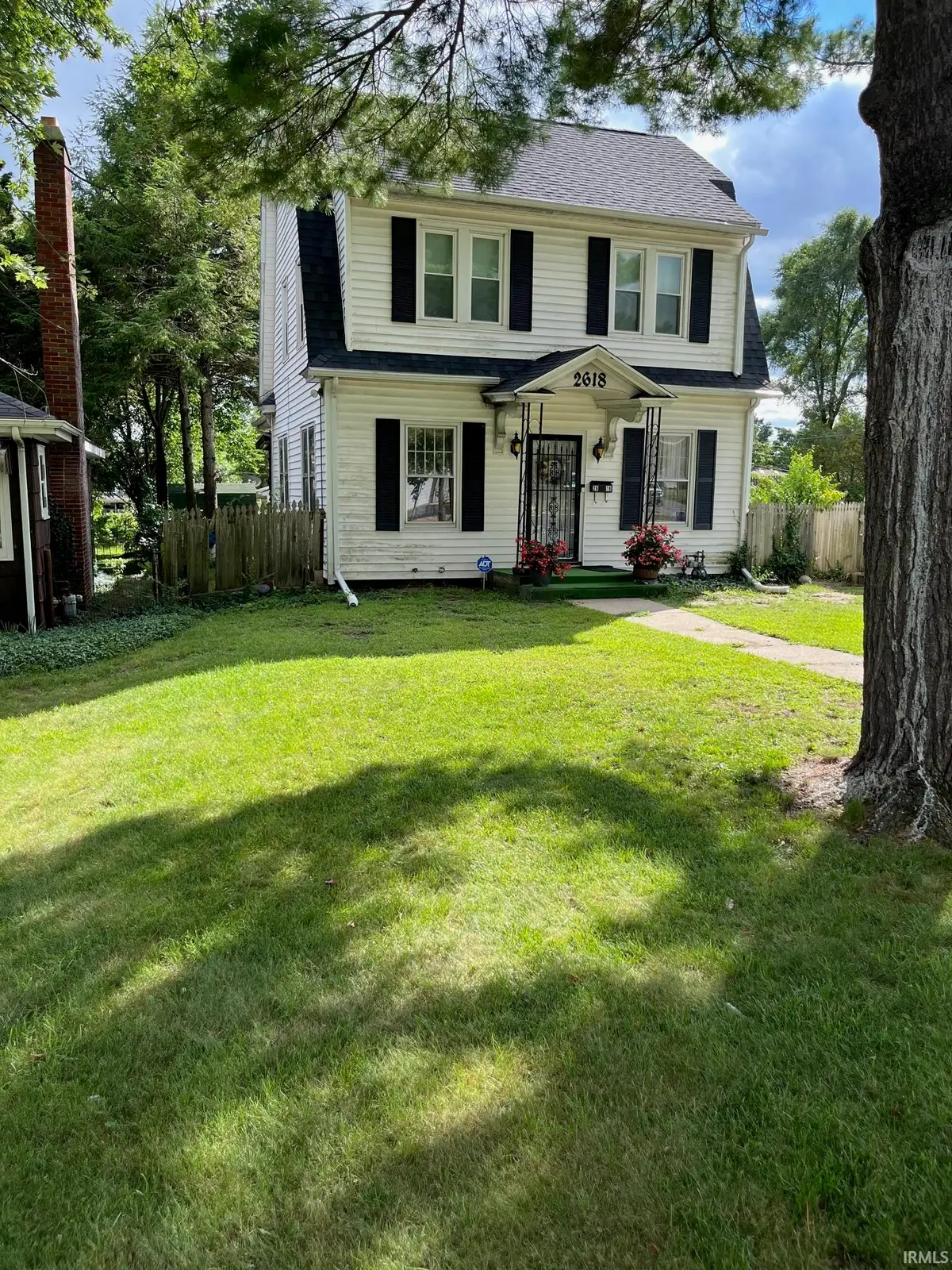 2618 Lincoln Way West Avenue, South Bend, IN 46628 - #1