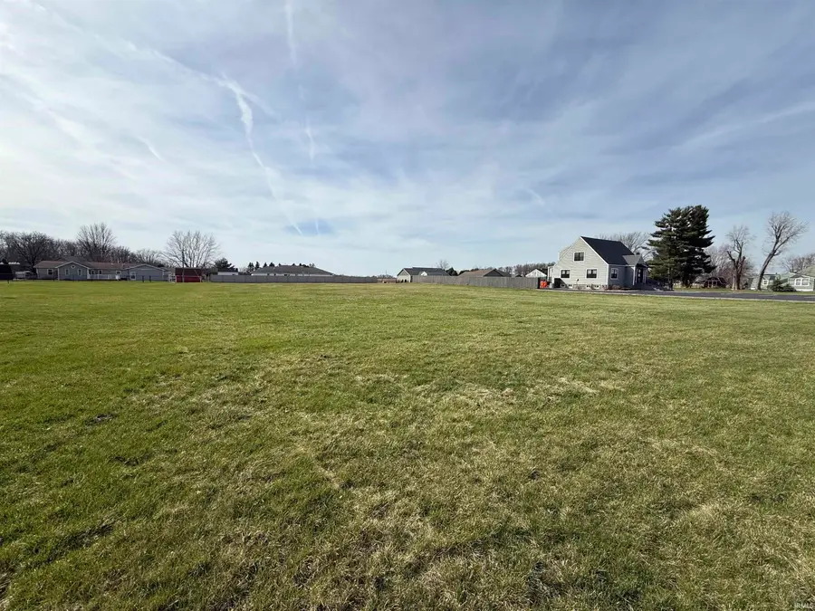 591 N Us Highway 35, Winamac, IN 46996 - #2