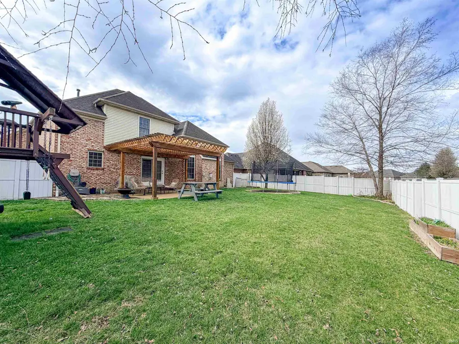 906 Saint Giles Court, Evansville, IN 47725 - #3