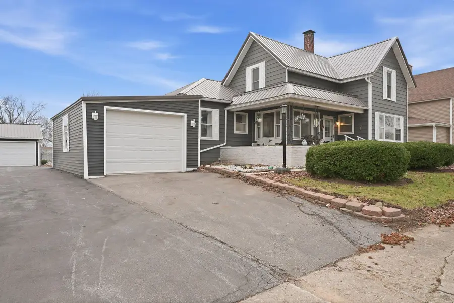 109 S Gonser Avenue, Ashley, IN 46705 - #2