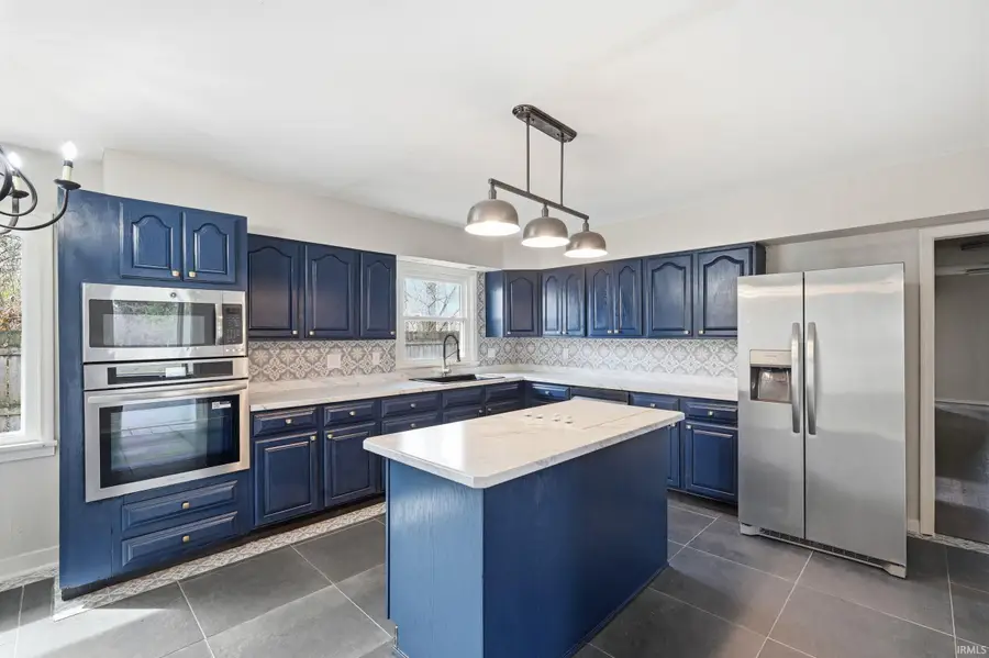 1401 N Elizabeth Avenue, Muncie, IN 47304 - #2