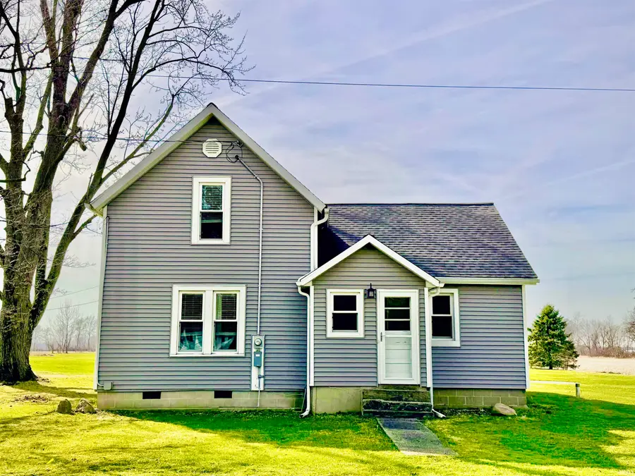 1461 Queen Road, Walkerton, IN 46574 - #2