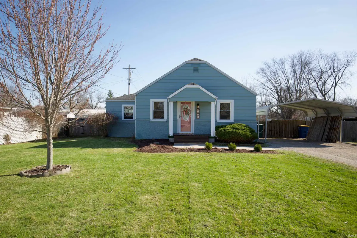 207 W Harvard Avenue, Muncie, IN 47303 - #1