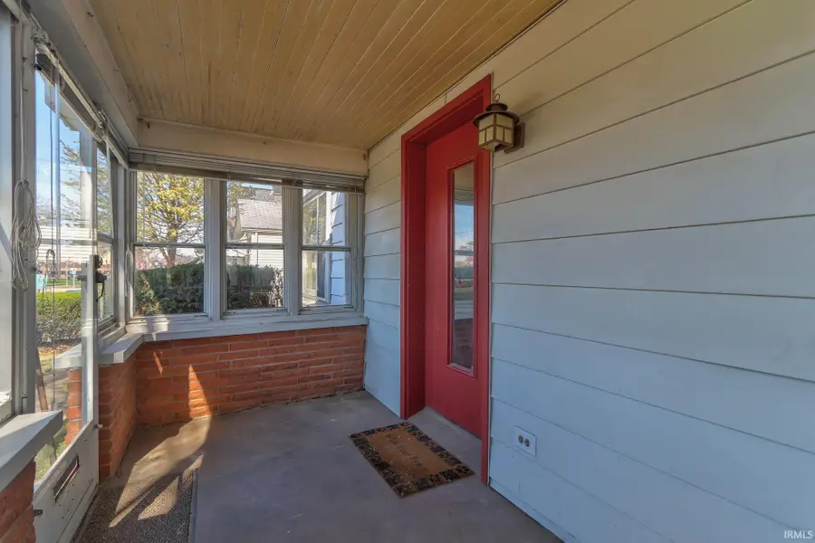 107 N Wabash Avenue, Evansville, IN 47712 - #2