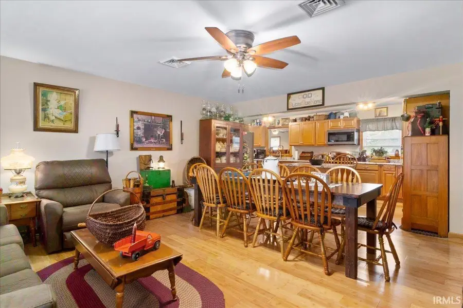 115 S Broadview Circle, Princeton, IN 47670 - #3