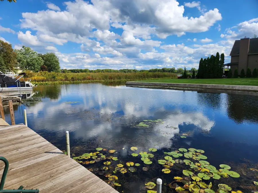 407 E Cable Ln, Syracuse, IN 46567 - #3