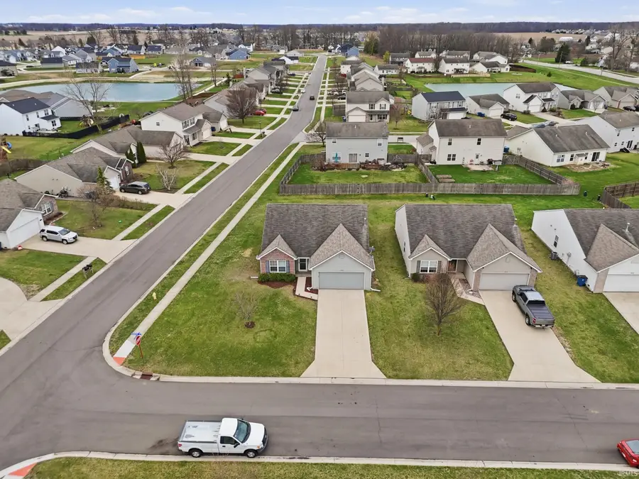 10232 Archstone Cove, New Haven, IN 46774 - #2