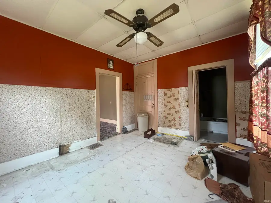 103 E Riverside Drive, Peru, IN 46970 - #3