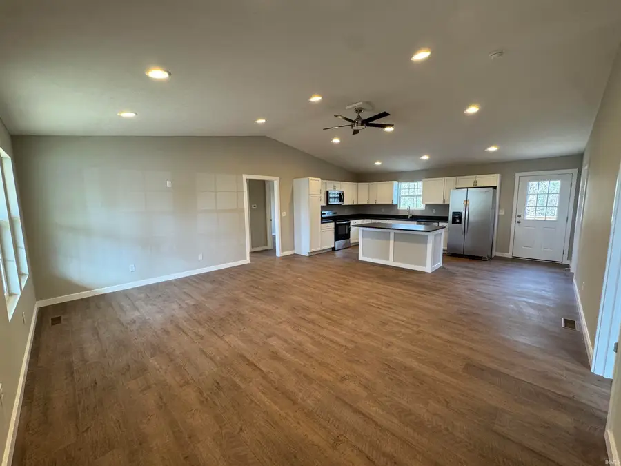 436 Trinton Circle, Bedford, IN 47421 - #3