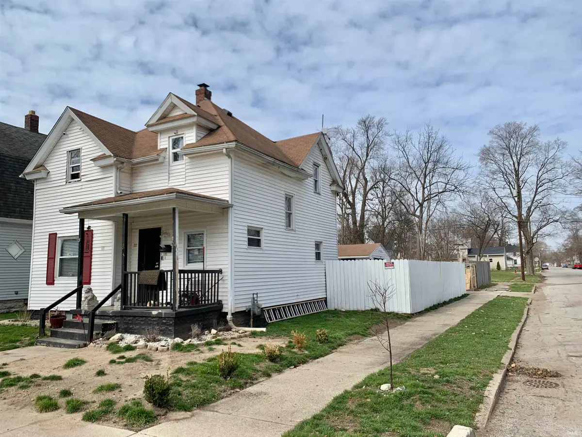 131 E Fox Street, South Bend, IN 46613 - #1