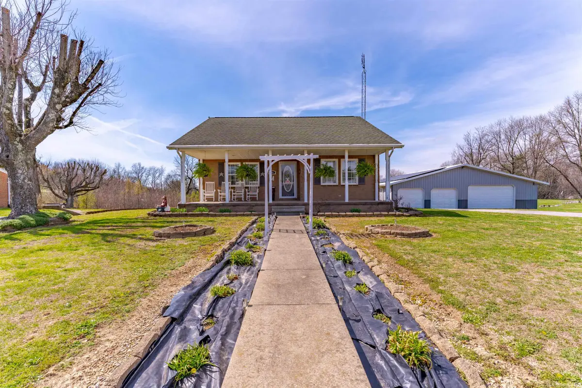 998 S State Road 61, Winslow, IN 47598 - #1