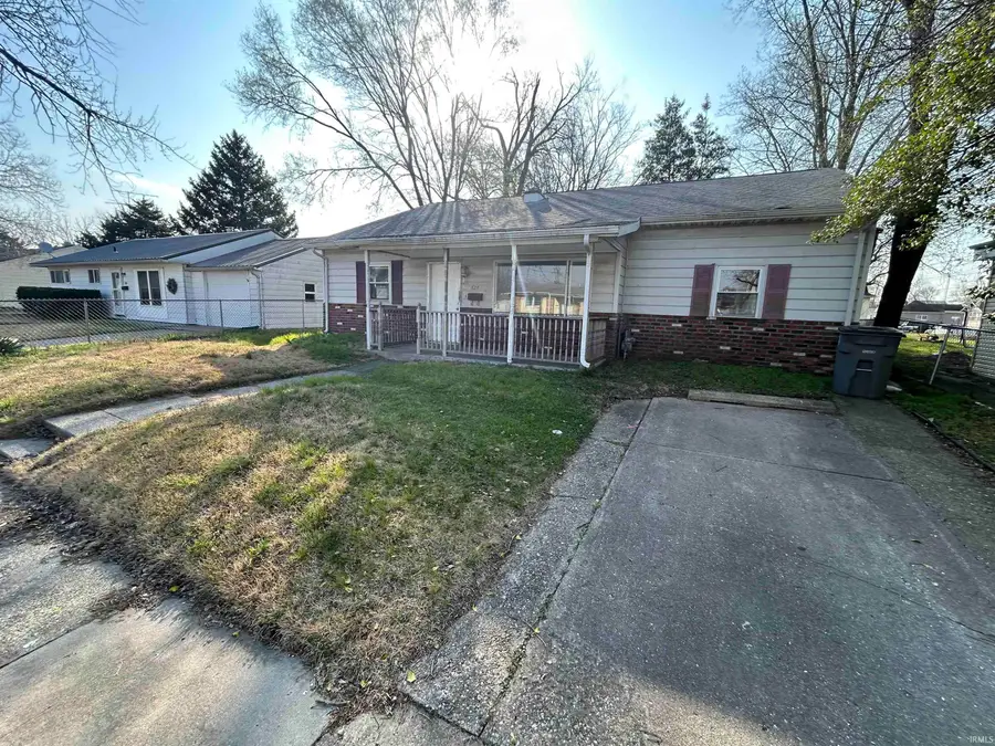 824 S 15th Street, Vincennes, IN 47591 - #2