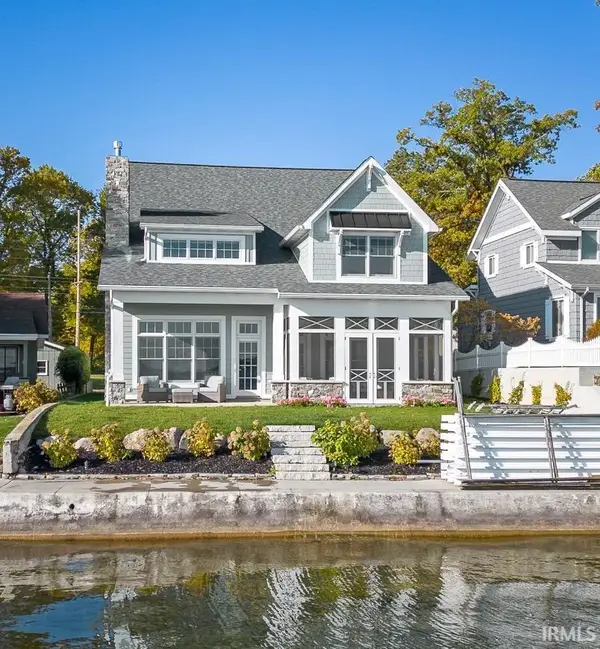 11046 N Ideal Beach Drive, Syracuse, IN 46567