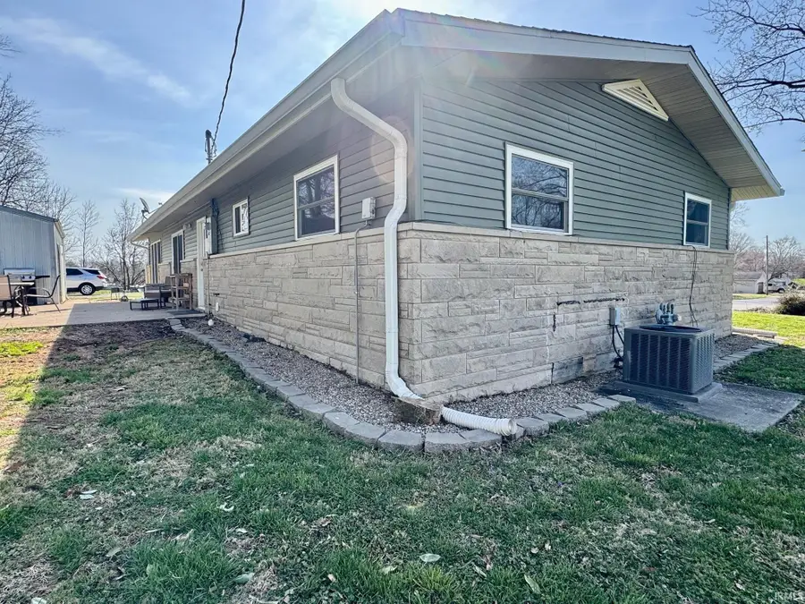 108 N Oak Street, Orleans, IN 47452 - #2