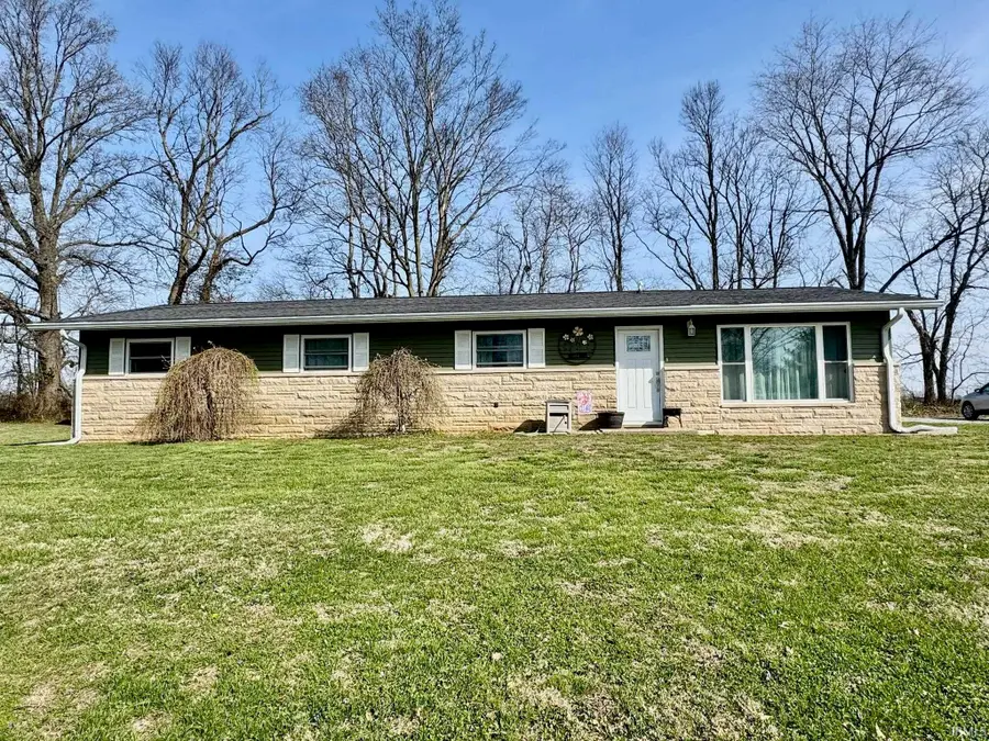 108 N Oak Street, Orleans, IN 47452 - #3