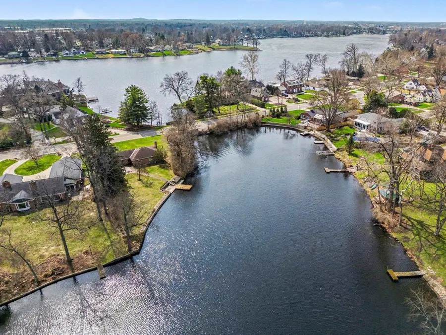 2000 Greenleaf Boulevard, Elkhart, IN 46514 - #3