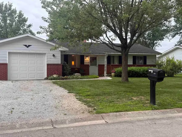 512 Mayfair Lane, Hartford City, IN 47348