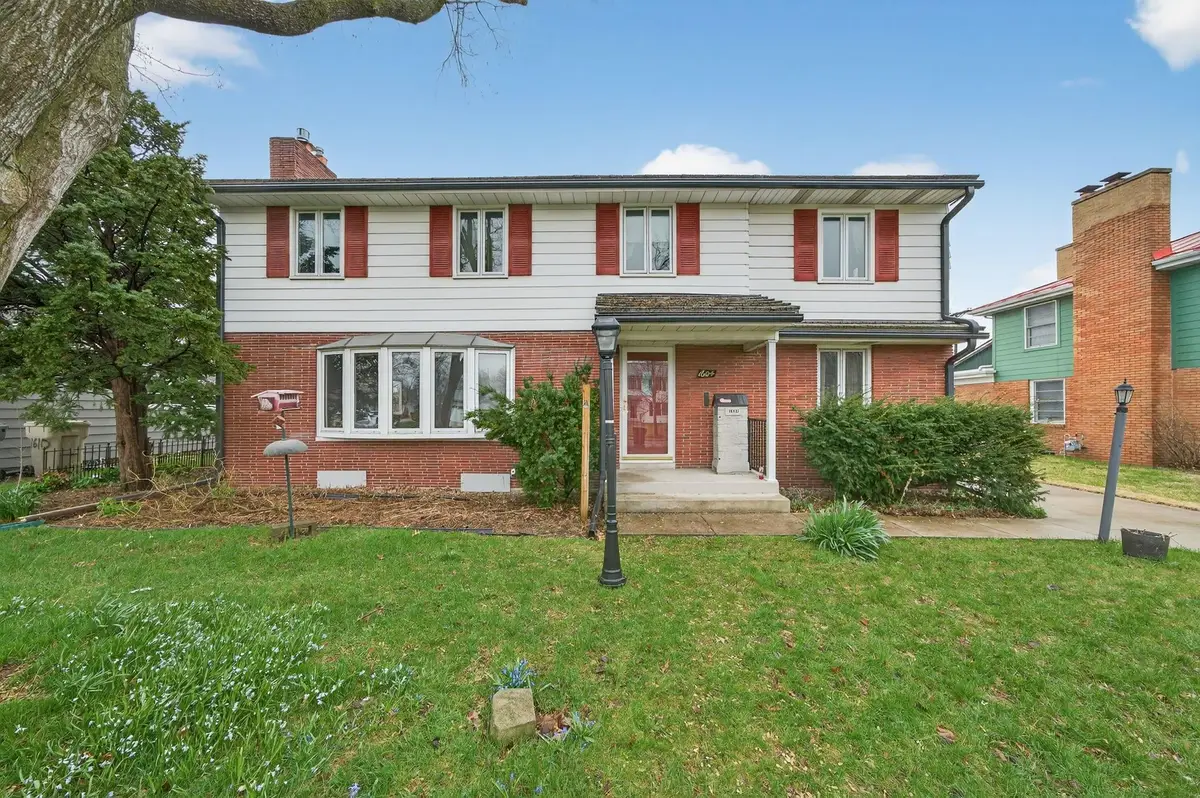 1604 Hoover Avenue, South Bend, IN 46615 - #1