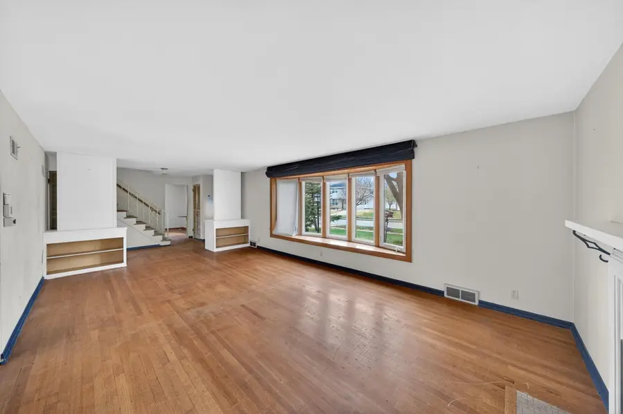 1604 Hoover Avenue, South Bend, IN 46615 - #3