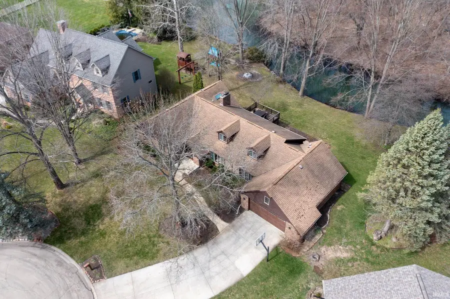 54459 Hunters Court, Elkhart, IN 46514 - #2