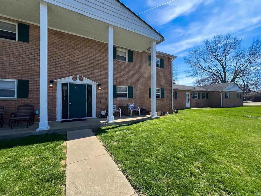 1410 E Jefferson Street, Franklin, IN 46131 - #3