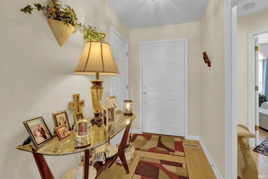 3314 Renee Dr. Common, Evansville, IN 47711 - #2