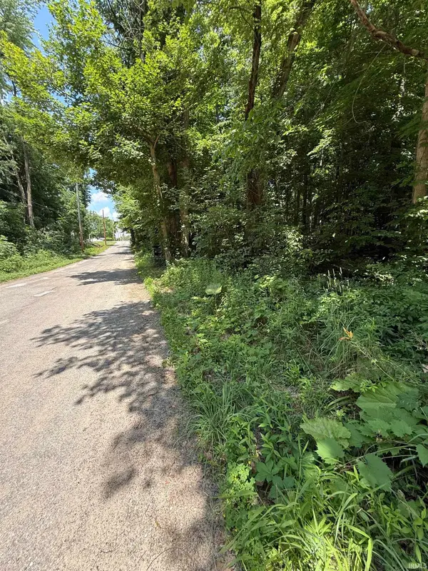 Holling Boulevard, New Carlisle, IN 46552