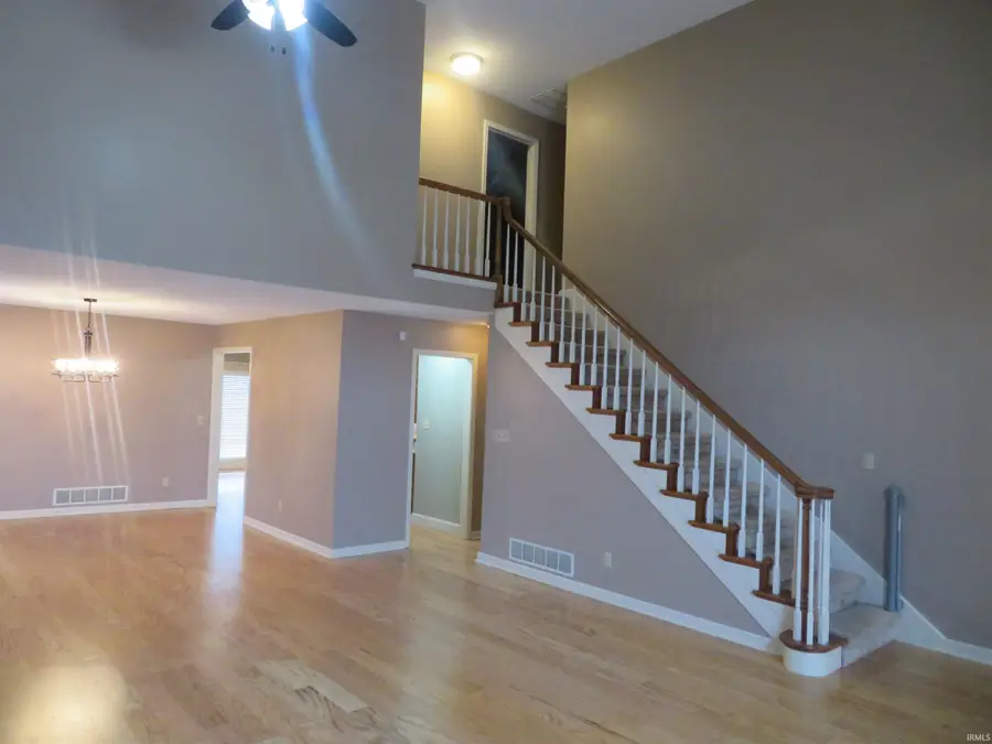 7511 Middlefleid Road, Newburgh, IN 47630 - #3