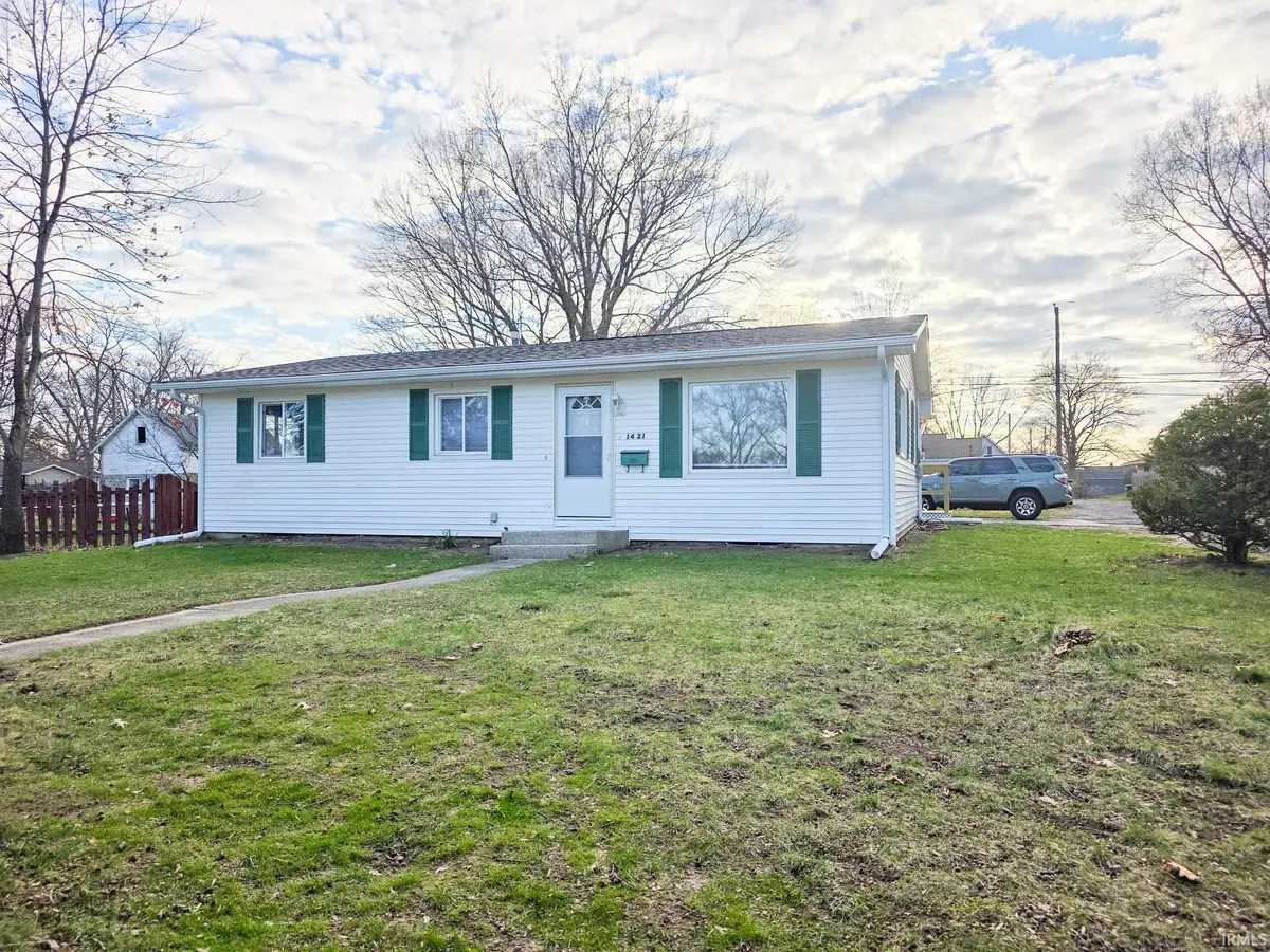 1421 Magnolia Avenue, Elkhart, IN 46514 - #1