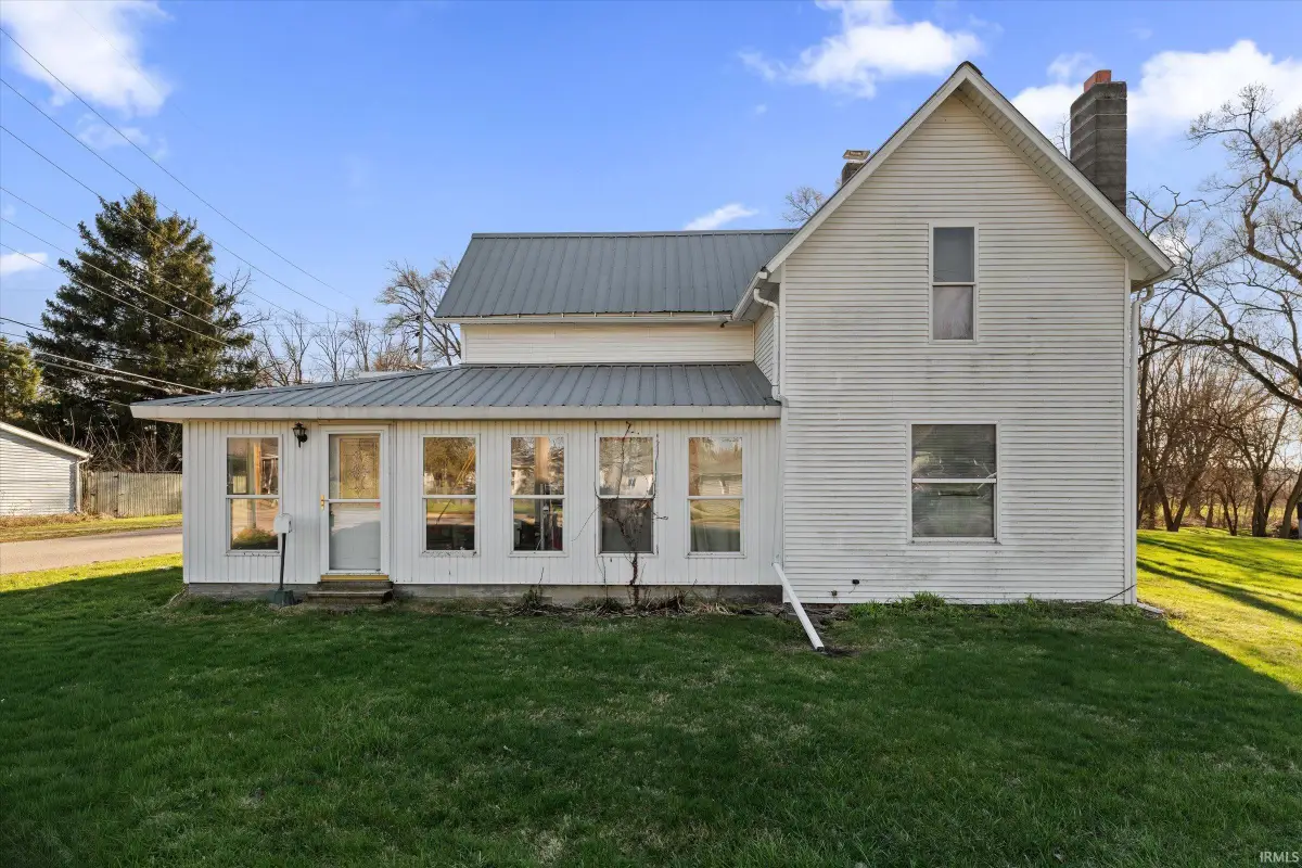 1101 N Huntington Street, Syracuse, IN 46567 - #1