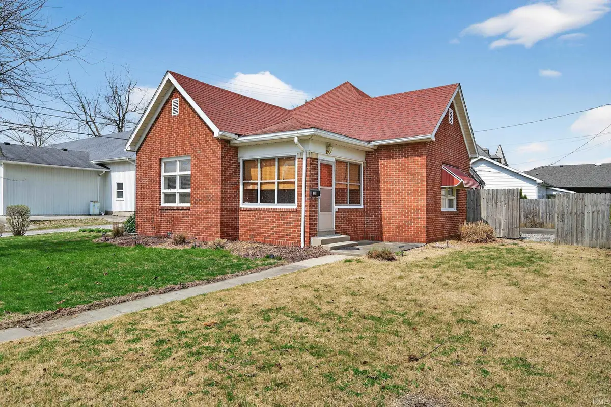 122 E Adams Street, Tipton, IN 46072 - #1