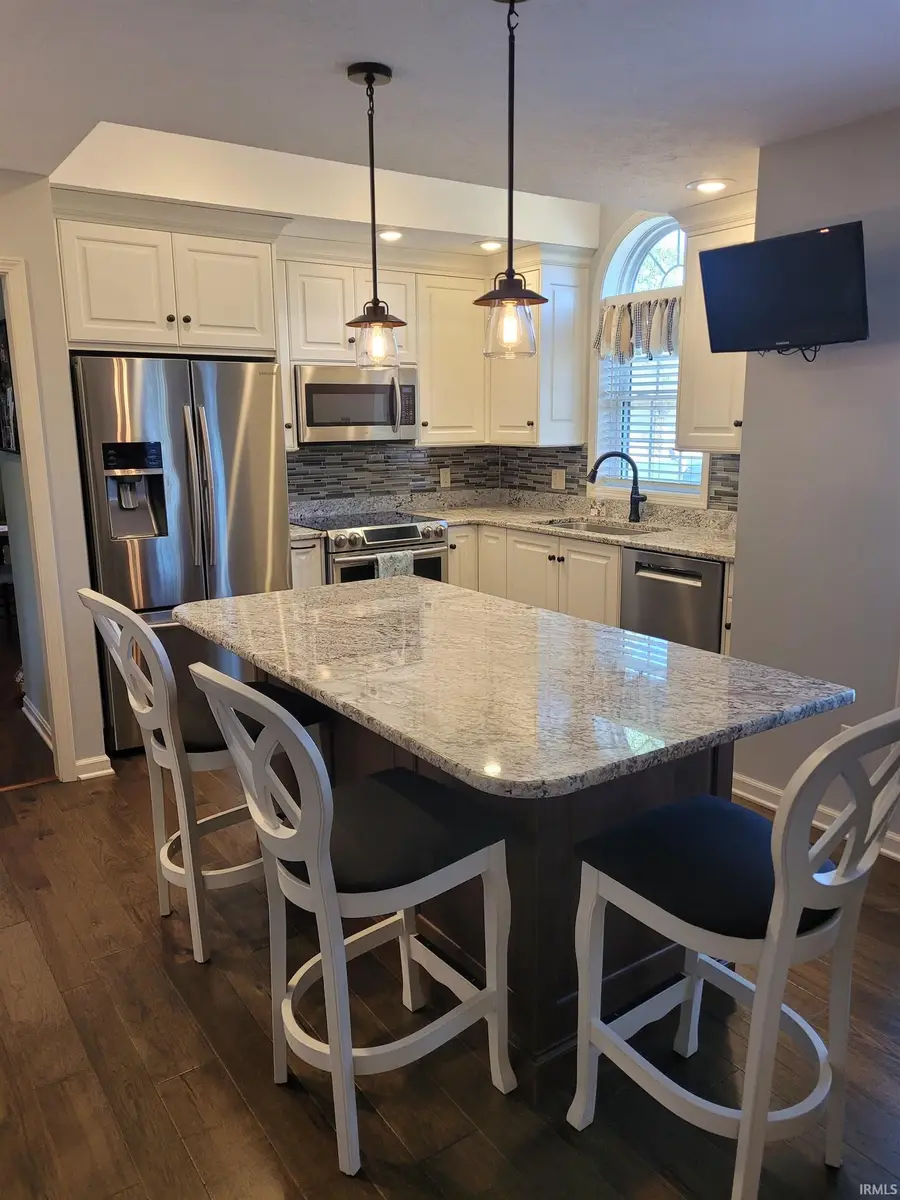 2300 Westridge Drive, Mount Vernon, IN 47620 - #3