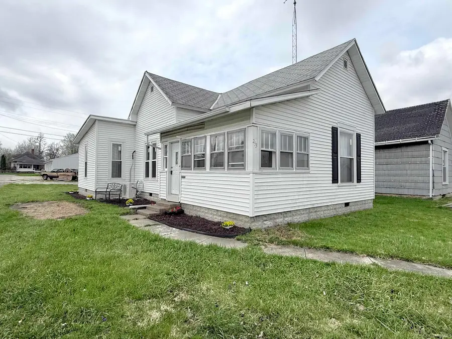 233 E Commerce Street, Dunkirk, IN 47336 - #2