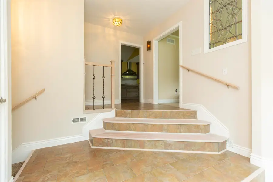 16830 Londonberry Lane, South Bend, IN 46635 - #3