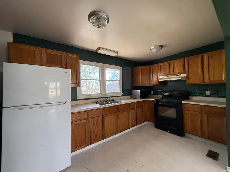 4705 N Old Plank Road, New Harmony, IN 47631 - #3