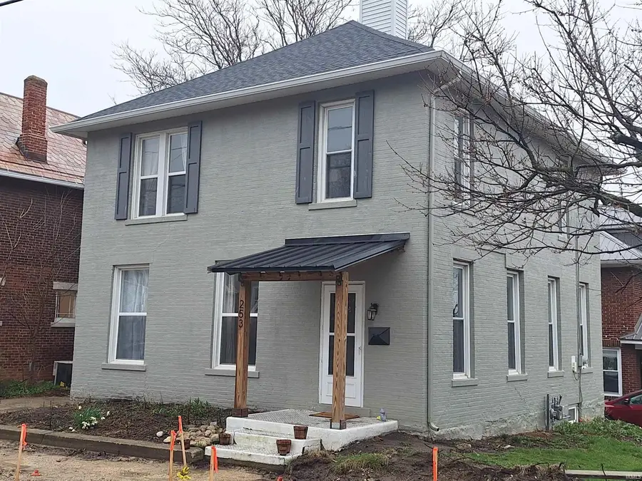 253 W Tipton Street, Huntington, IN 46750 - #2