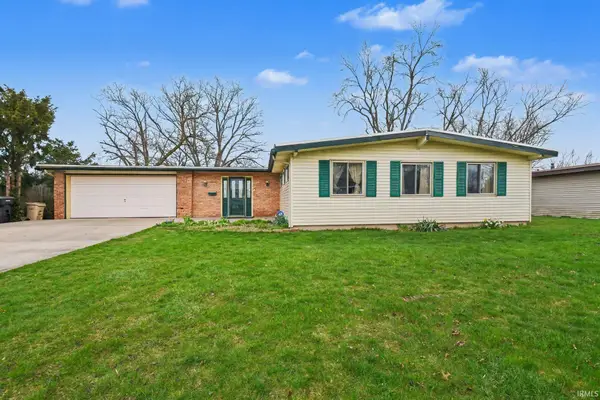 826 Whitehall Drive, South Bend, IN 46615