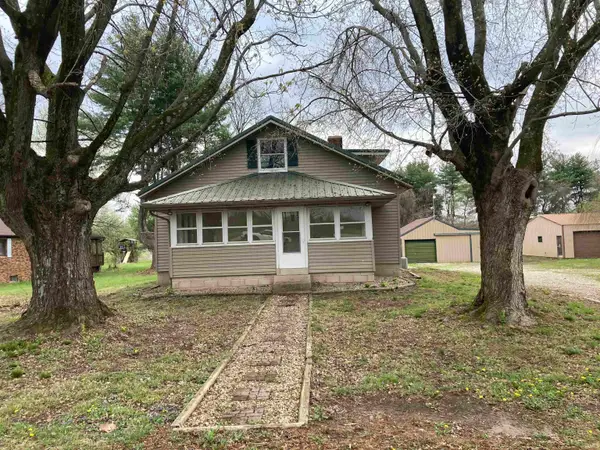 151 N Whitelock Avenue, Petersburg, IN 47567