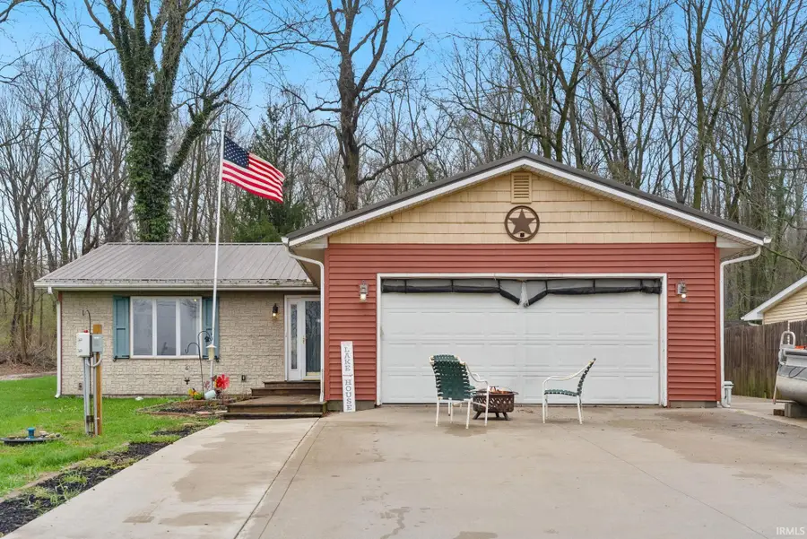 6907 E South Barbee Drive, Pierceton, IN 46562 - #2