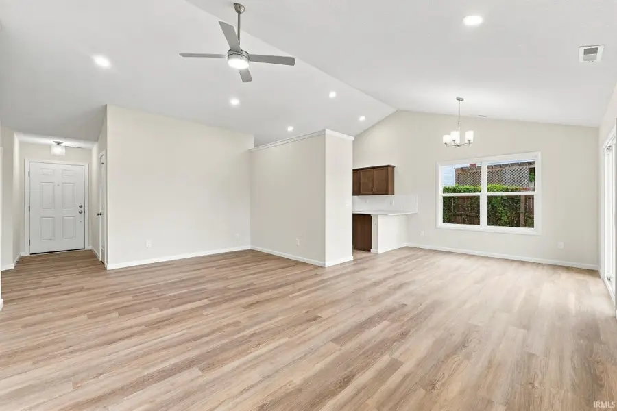 218 W Oak Street, Butler, IN 46721 - #2